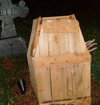 Groundbreaking coffin